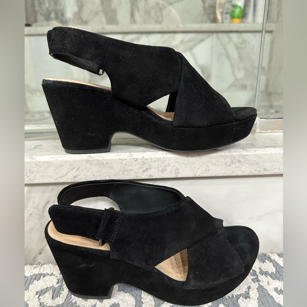 Clarks Suede Nubuck Wedge Size 5